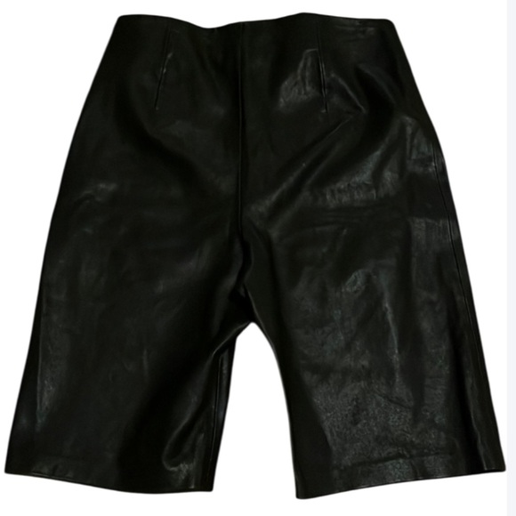 GRLFRND Carter Leather Bicycle Shorts In Black- Size Small - Picture 4 of 12
